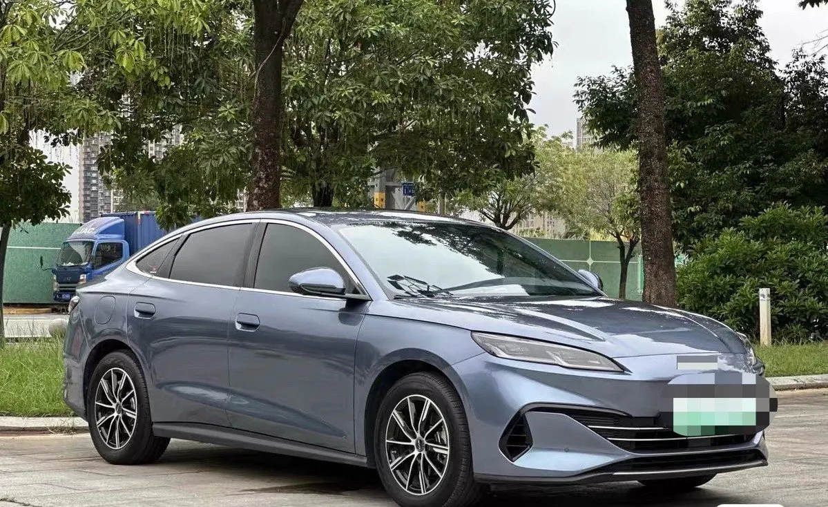 BYD 2025 seals 06 DM-i 1.5 stepless smart driving version 120KM exclusive automatic gear 3