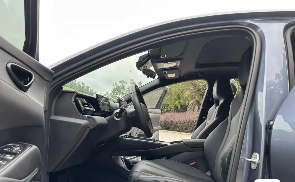 BYD 2025 seals 06 DM-i 1.5 stepless smart driving version 120KM exclusive automatic gear 8