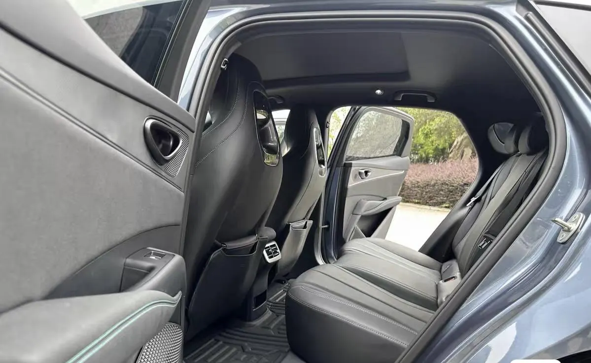 BYD 2025 seals 06 DM-i 1.5 stepless smart driving version 120KM exclusive automatic gear 9