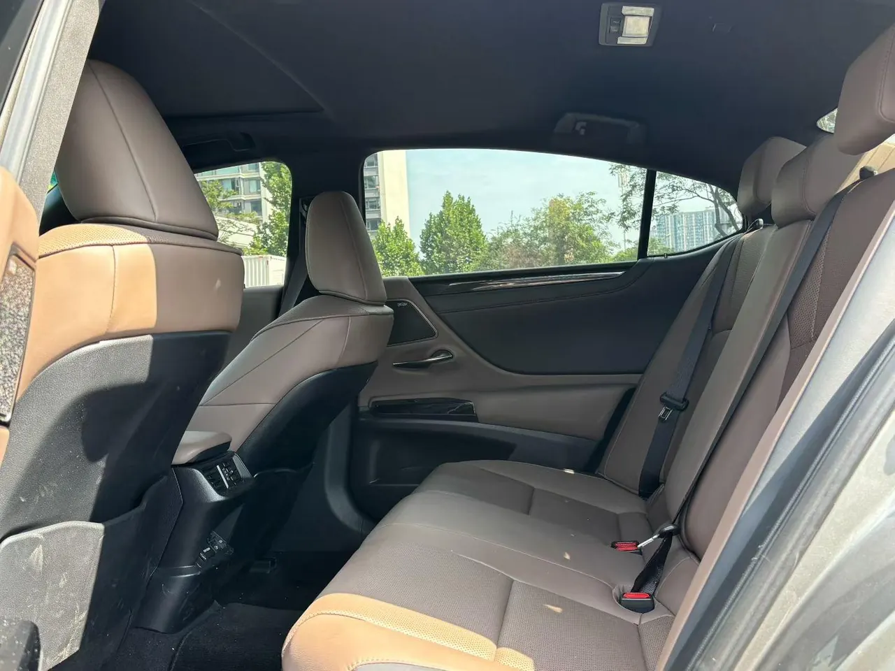Lexus ES (Imported) 2022 ES300h 2.5 Stepless Excellence Edition Automatic Gear 8