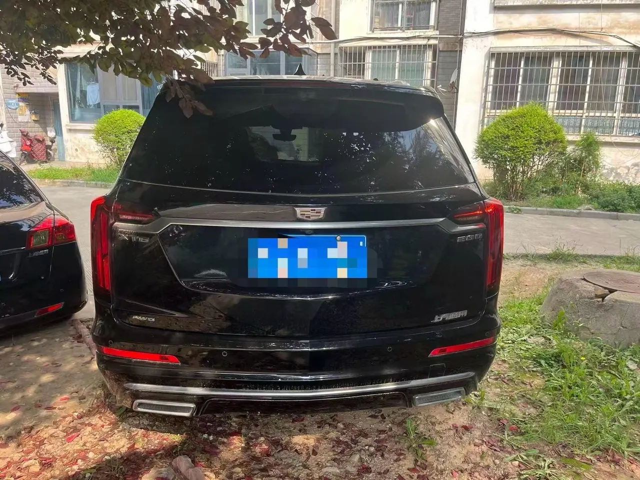 Cadillac 2022 XT6 48V 2.0T 7 four-wheel drive luxury 120 anniversary limited edition automatic gear 3