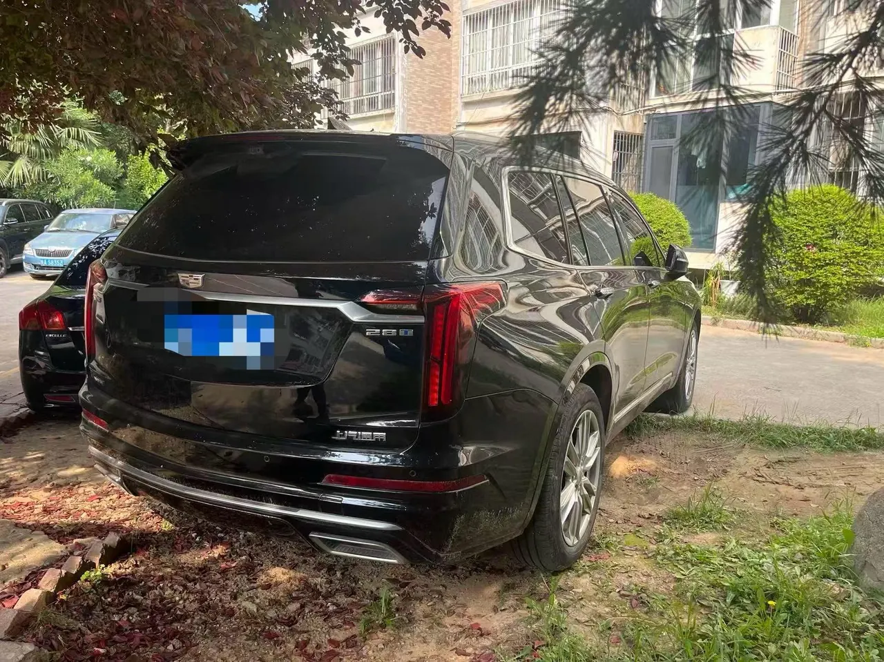 Cadillac 2022 XT6 48V 2.0T 7 four-wheel drive luxury 120 anniversary limited edition automatic gear 5