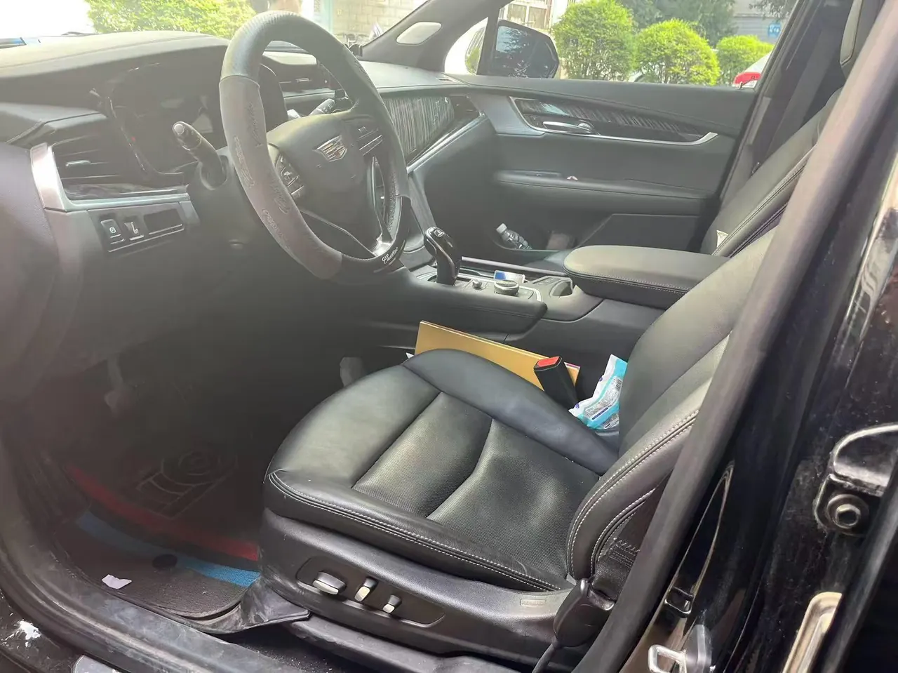 Cadillac 2022 XT6 48V 2.0T 7 four-wheel drive luxury 120 anniversary limited edition automatic gear 6