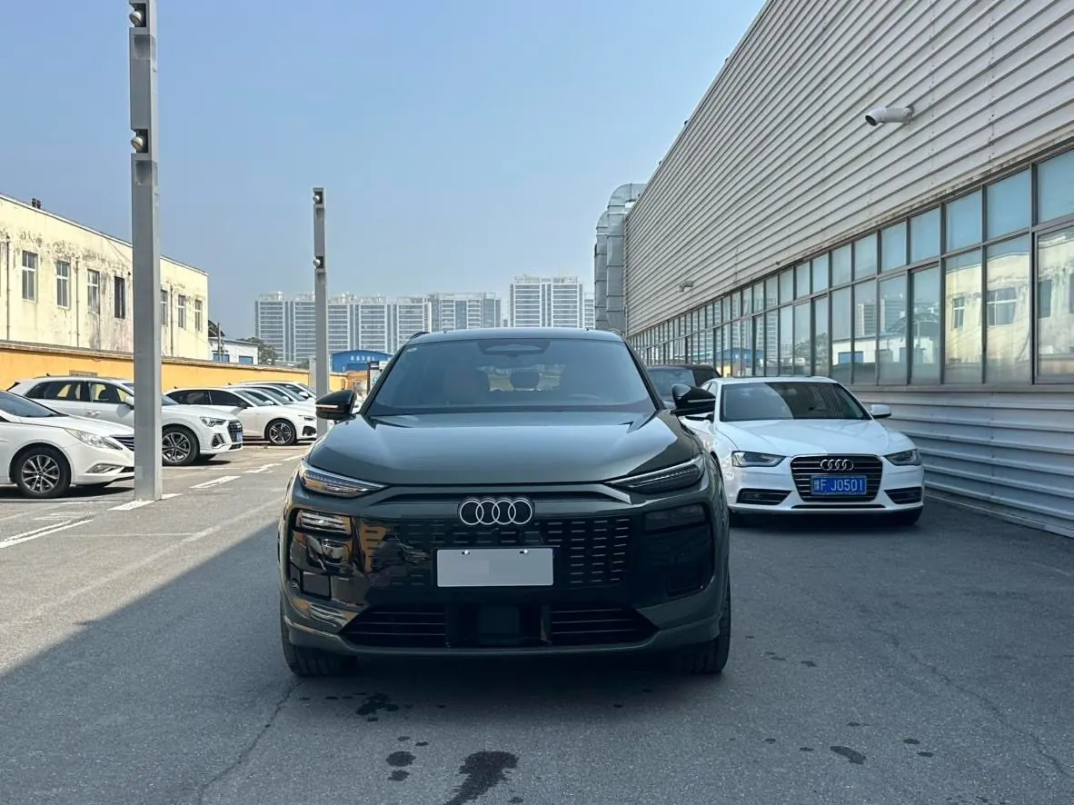 Audi 2026 Q6L Sportback e-tron Starts Pilot Edition Automatic Gear 2