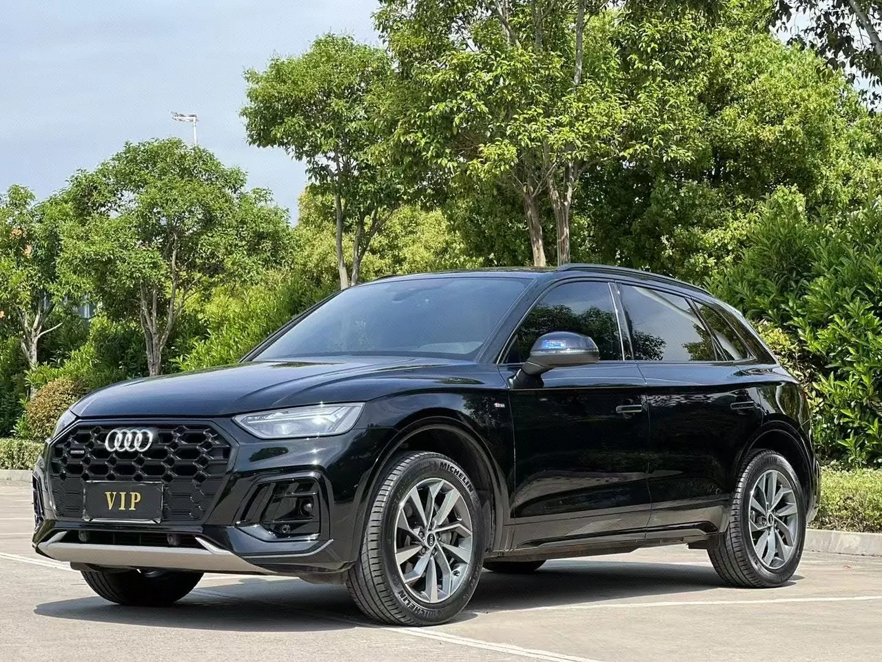 Open image lightbox: Audi 2023 Q5L 2.0TFSI 40TFSI luxury dynamic automatic
