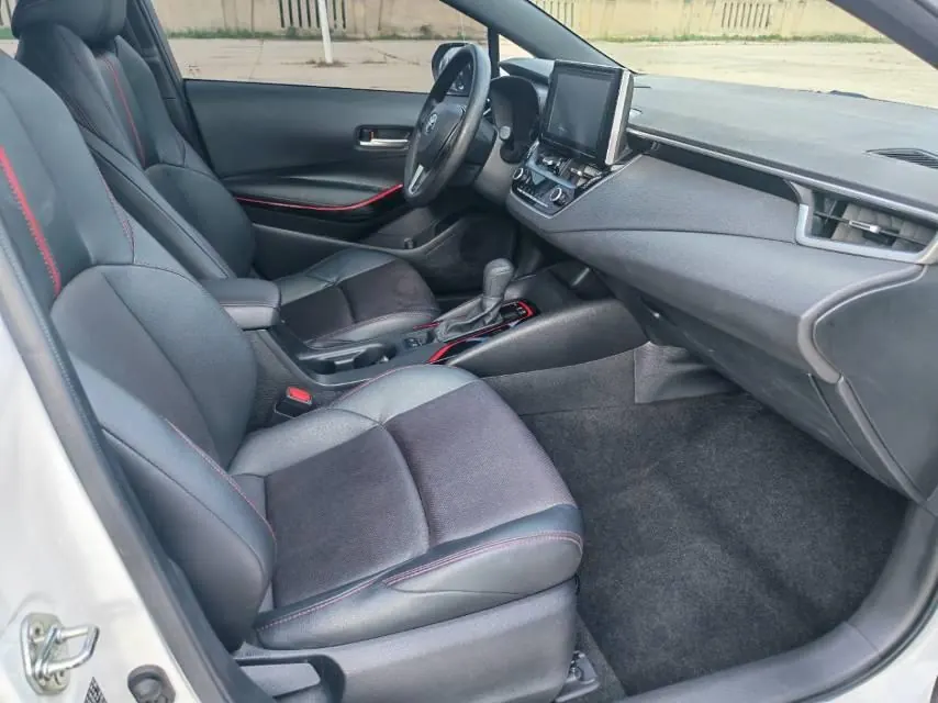 Toyota 2023 Lei Ling 1.2T Stepless 185T Sports Edition Automatic Gear 14