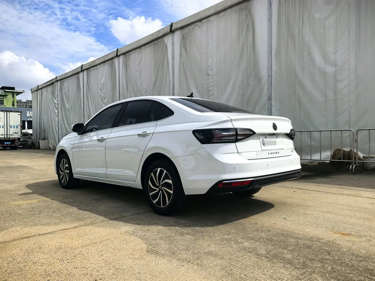 Volkswagen 2023 Lavida New 1.5 New Wish Edition Automatic Gear 5