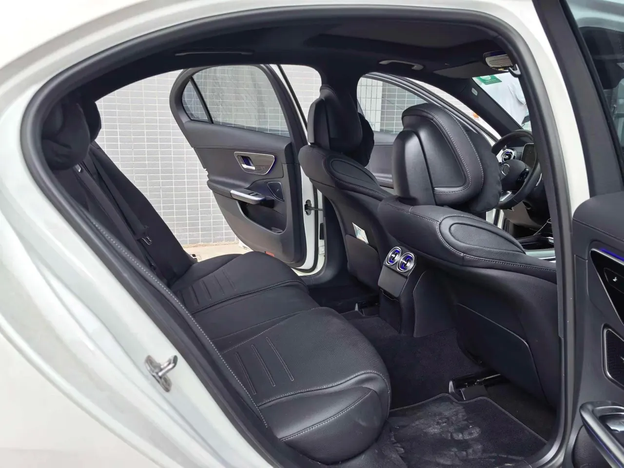 Mercedes Benz Class C 2024 C 260 L 48V 1.5T Sports Edition (Modified 3) Automatic Gear 9