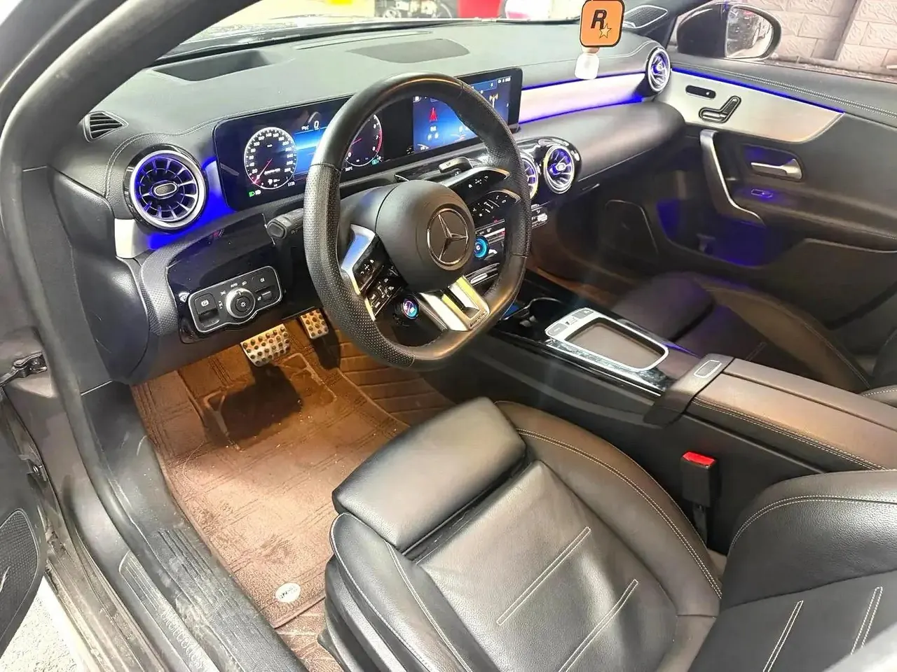 Mercedes Benz Class A AMG 2024 A 35 L AMG 4MATIC 48V 2.0T (modified) automatic gear 2