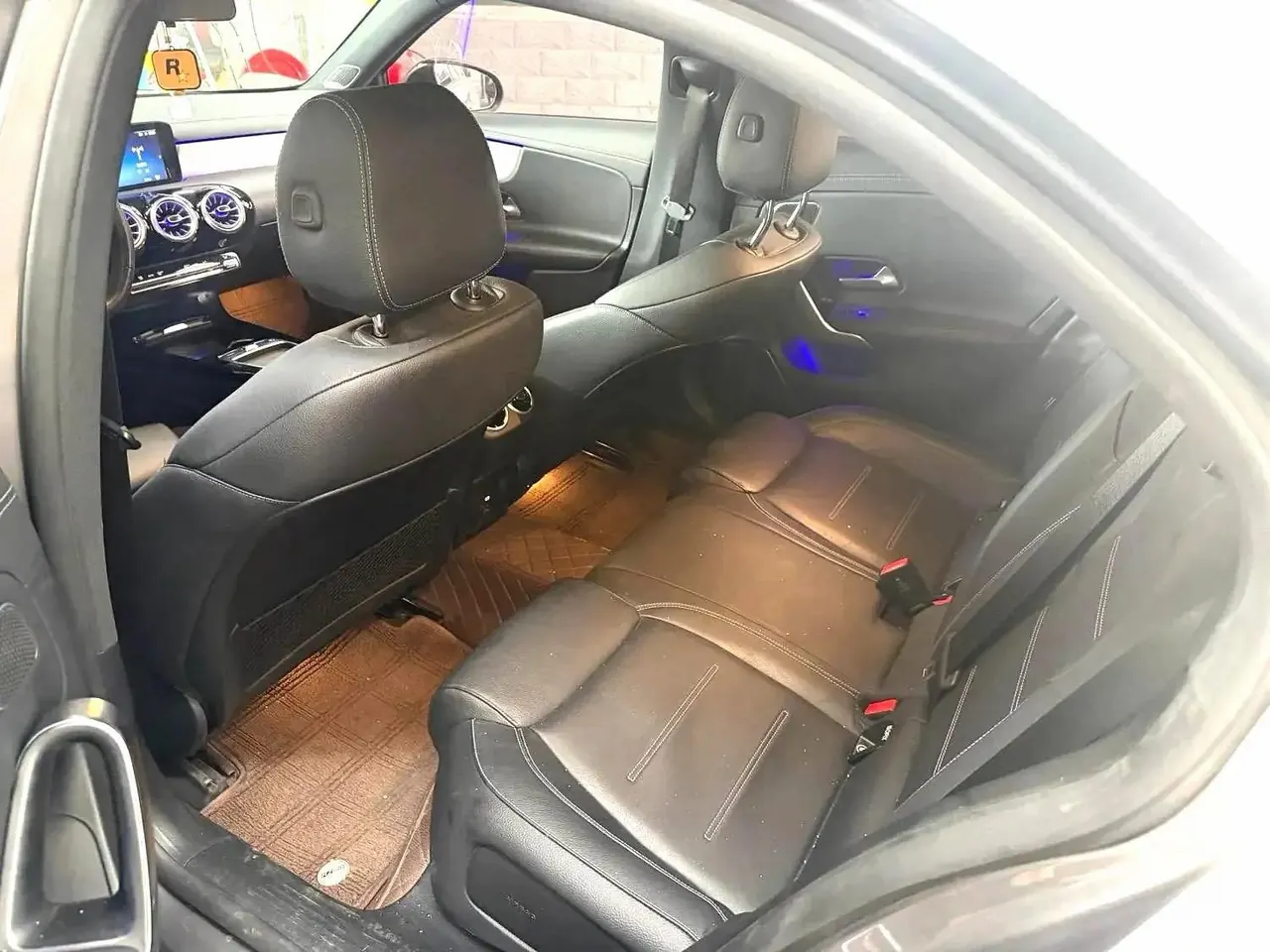 Mercedes Benz Class A AMG 2024 A 35 L AMG 4MATIC 48V 2.0T (modified) automatic gear 3