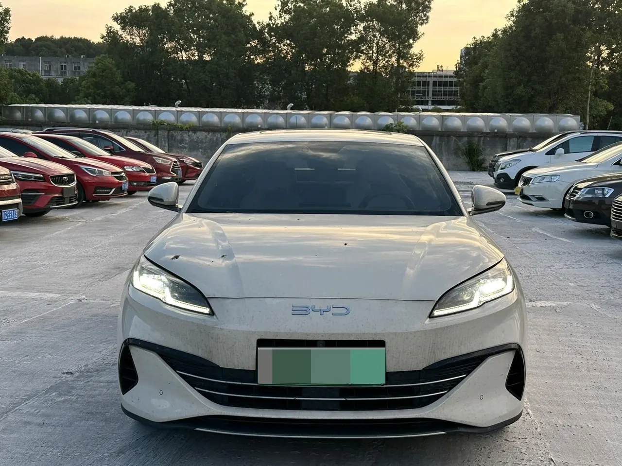BYD 2024 Seal 06 DM-i 1.5 Stepless 120KM Honorable Automatic Gear 2