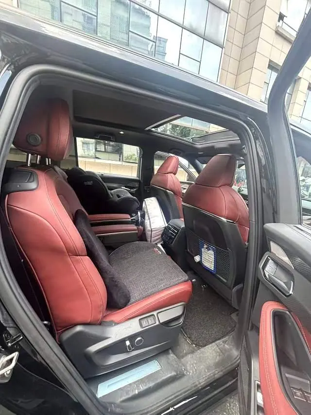Audi 2024 Q6 2.0TFSI 45TFSI Quattro Black Samurai Edition 6-seat Automatic Gear 4