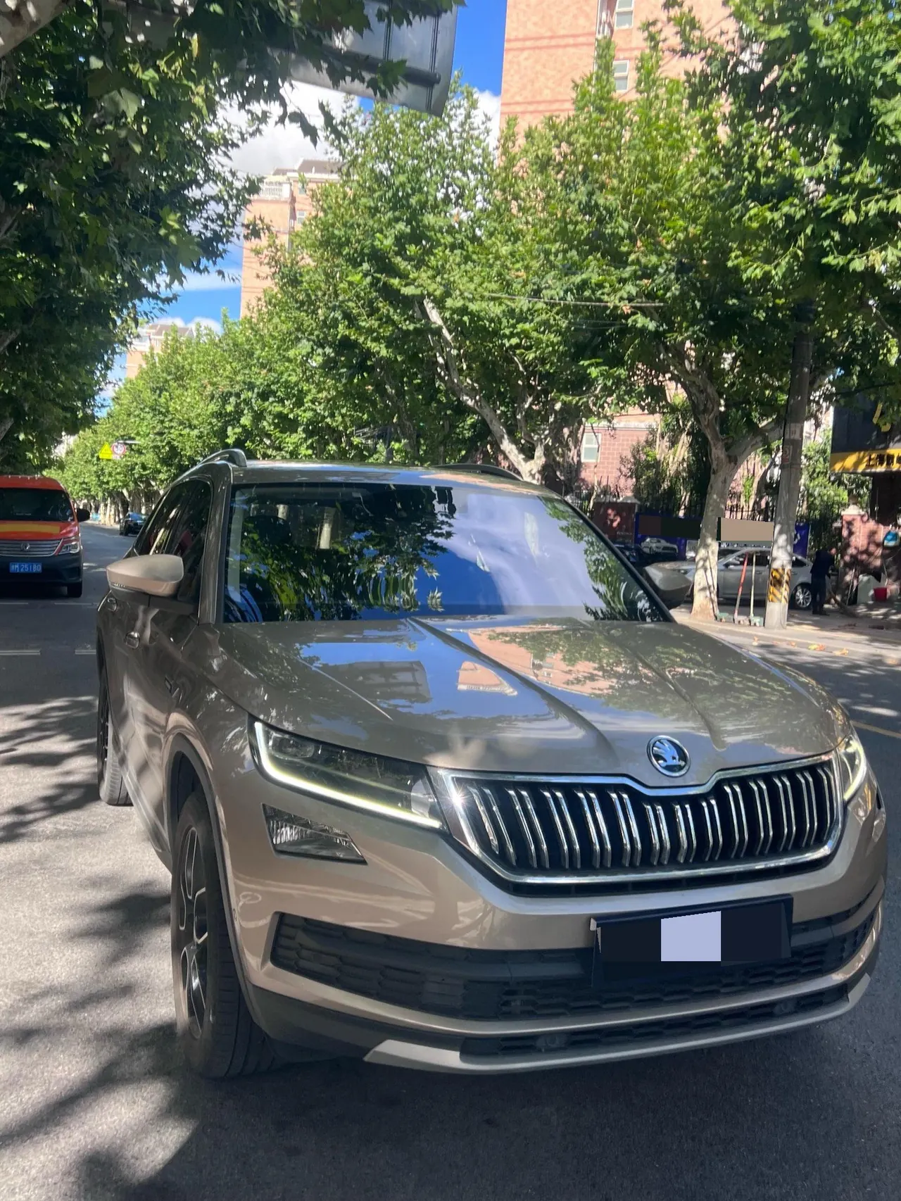 Skoda 2020 Kodiak 2.0TSI TSI 16500.00g Drive Deluxe Premium Edition 5-seat Automatic Transmission 3