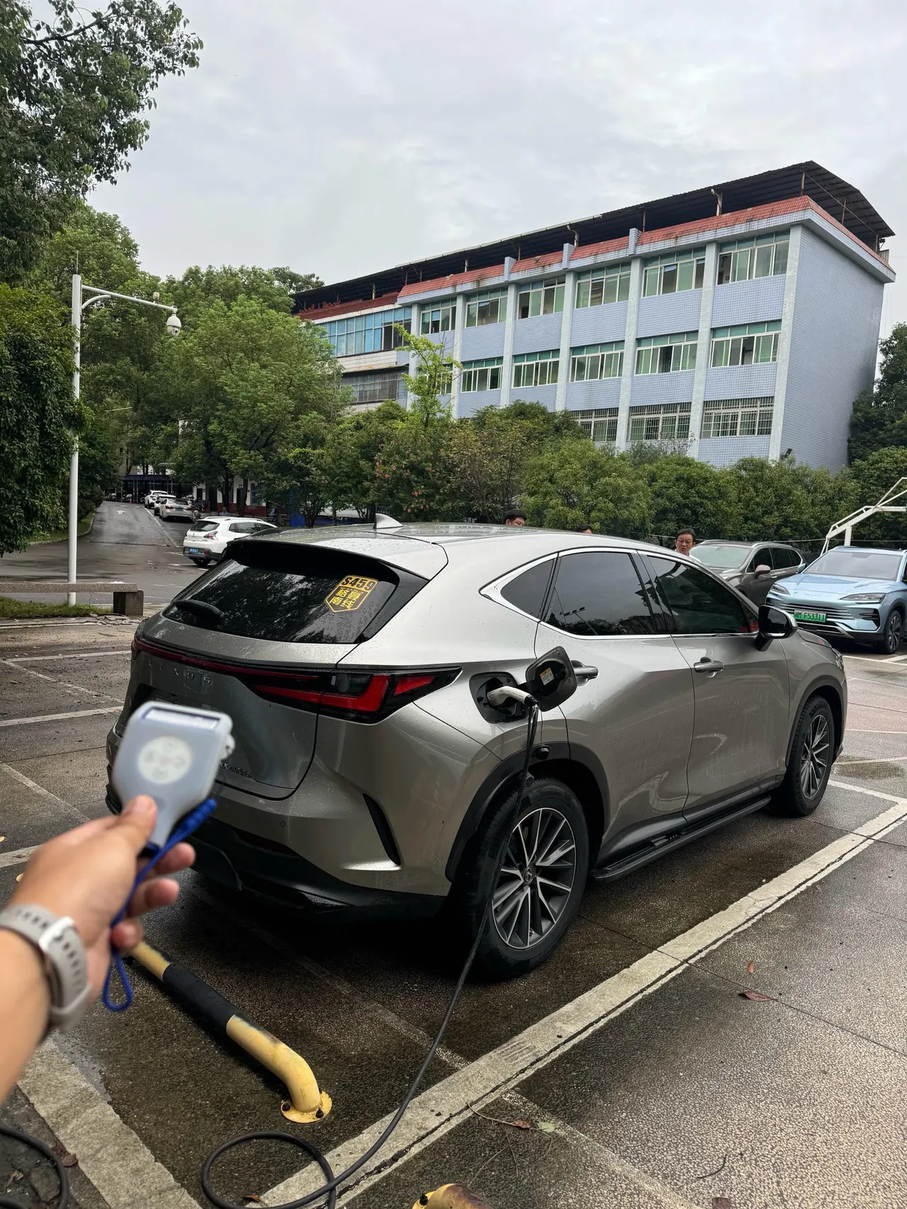 Lexus NX New Energy (Imported) 2022 NX400h 2.5 Stepless Smooth Edition Automatic Gear 3