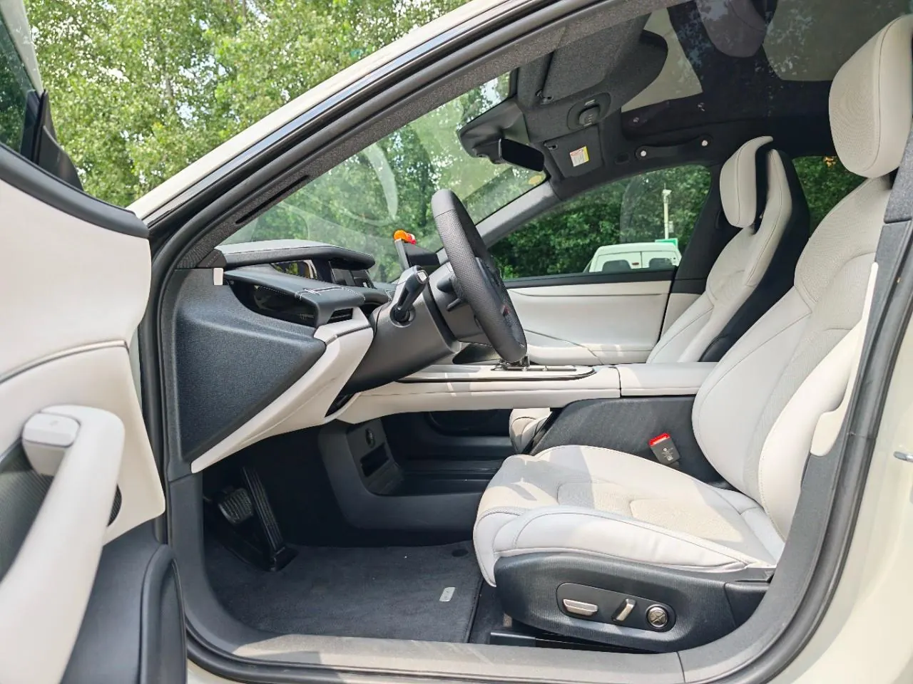 MI 2024 SU 7 800km 4-wheel drive ultra-long endurance high-end smart driving Max version automatic gear 5