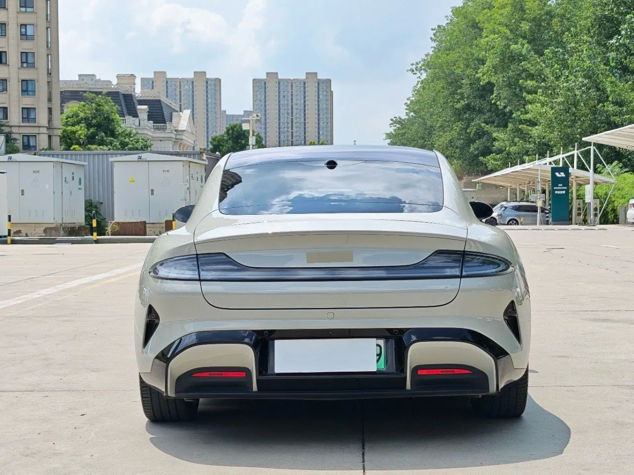 MI 2024 SU 7 800km 4-wheel drive ultra-long endurance high-end smart driving Max version automatic gear 7