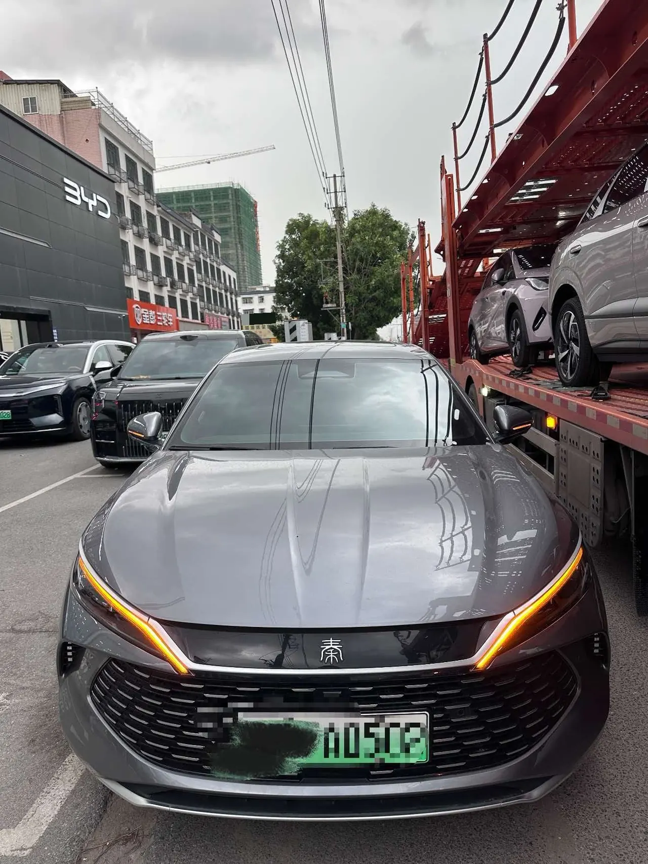 BYD 2024 Qin L DM-i 1.5 stepless 120KM Exceed automatic gear 6