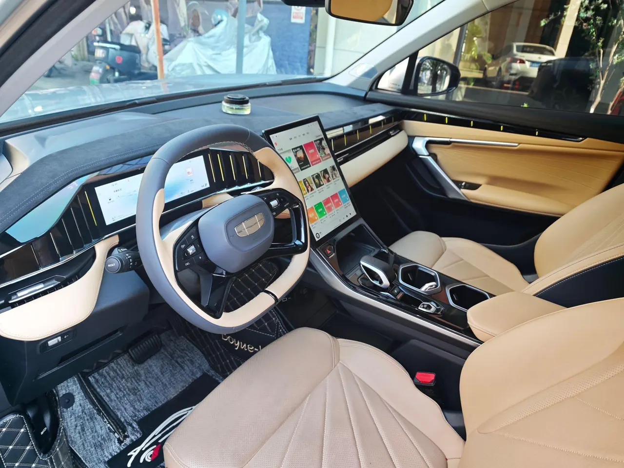 Geely 2024 Boyue L 1.5TD Premium Edition Automatic Gear 3