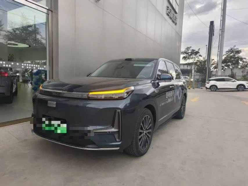 Geely Galaxy 2025 M9 1.5T 230km Two-Drive Discovery Edition Automatic Gear - View 1