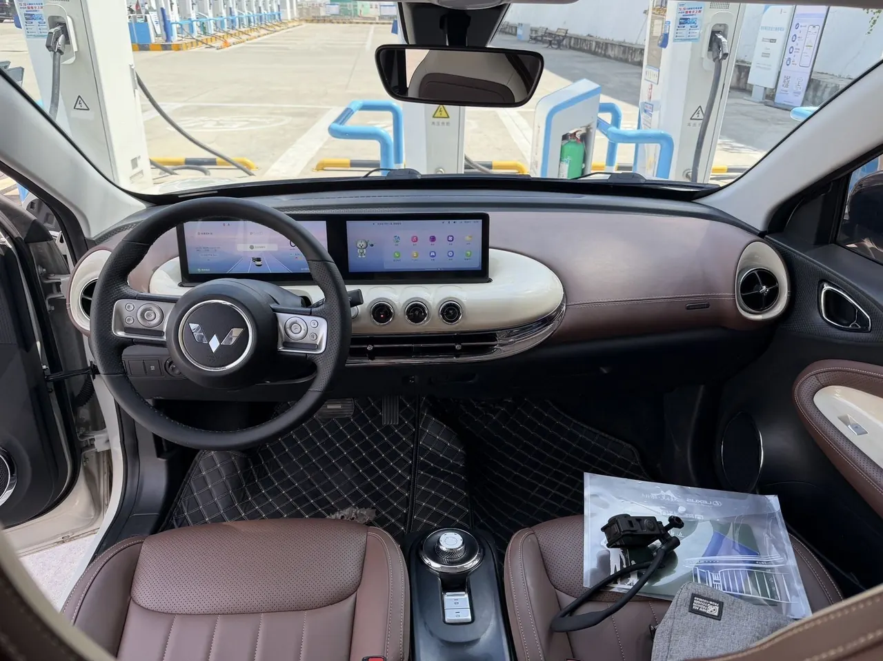 WuLing 2024 Plantronics 410km LingBox Exclusive Automatic Transmission 8