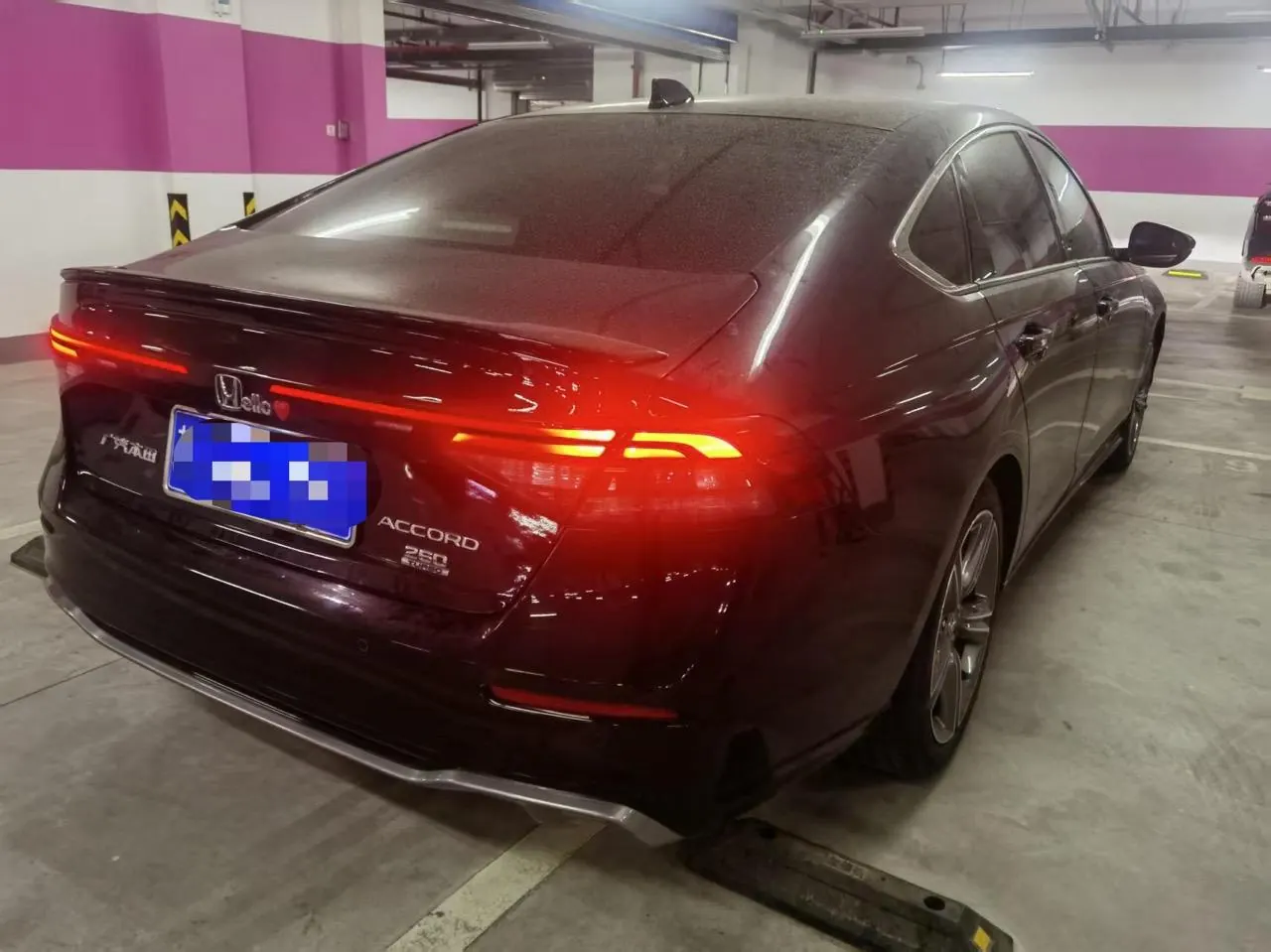 Honda 2025 11th Generation Accord 1.5T Stepless 260TURBO Premium Edition Automatic Gear 4