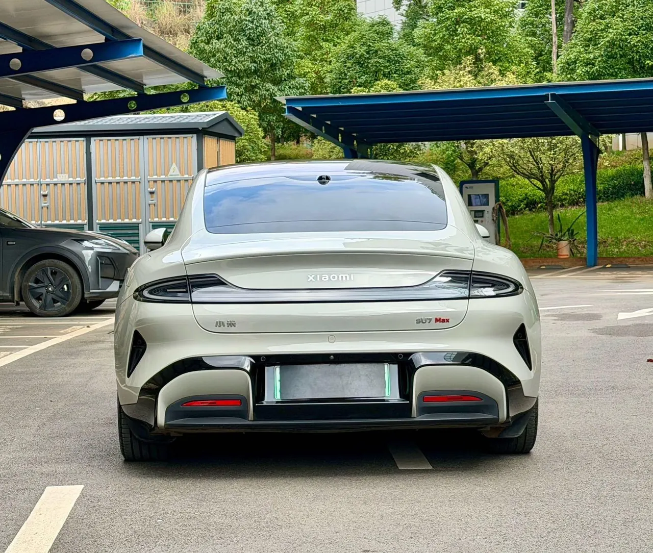 MI 2024 SU 7 800km 4-wheel drive ultra-long endurance high-end smart driving Max version automatic gear 5