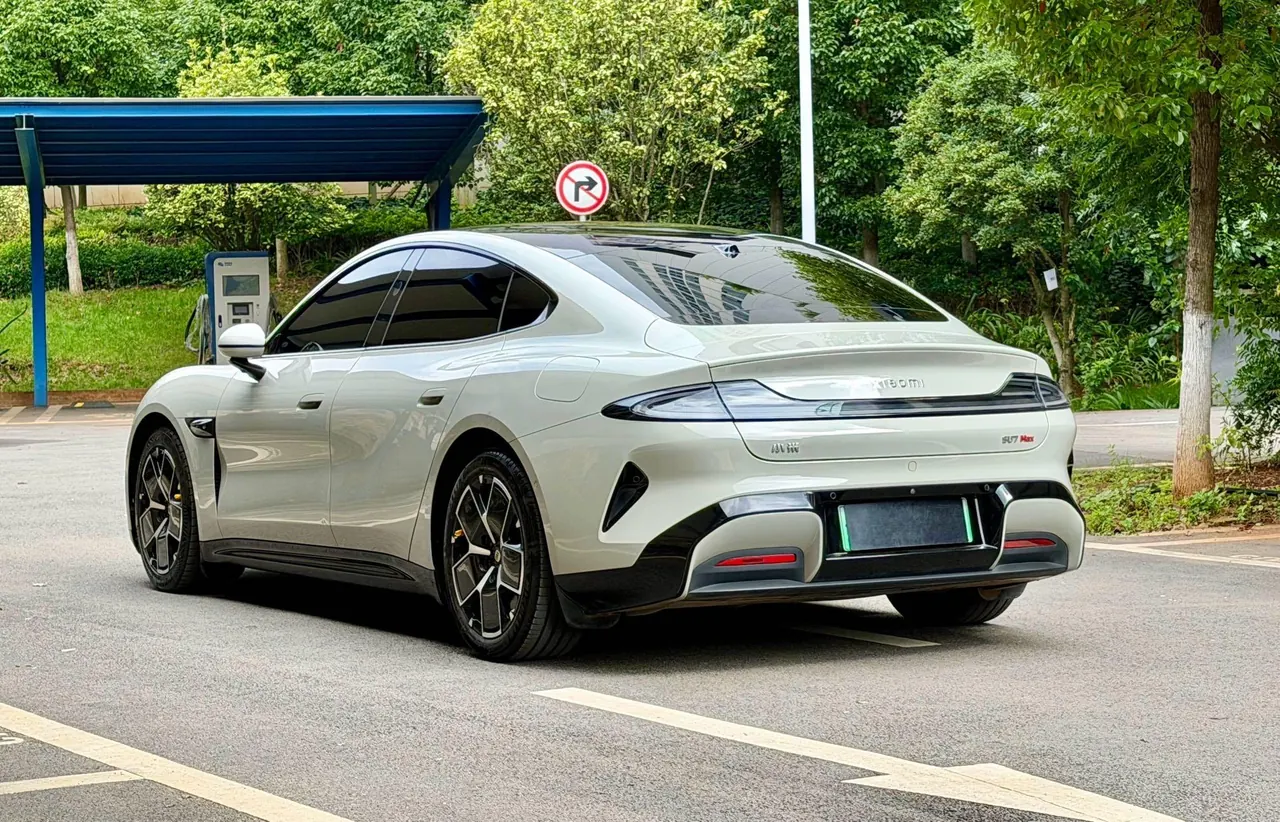 MI 2024 SU 7 800km 4-wheel drive ultra-long endurance high-end smart driving Max version automatic gear 6