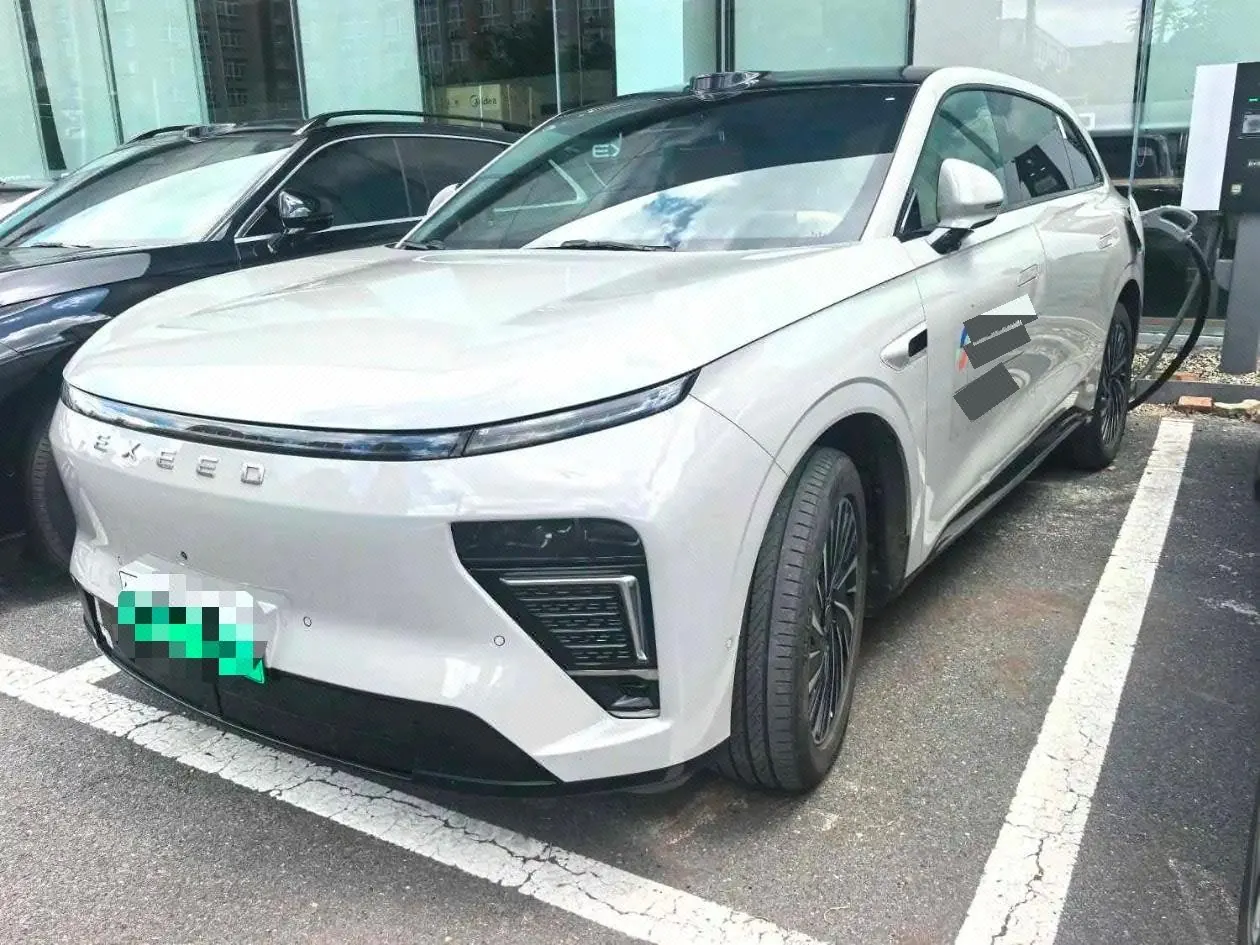 Xingtu 2025 Stelato ET 240 Ultra 4-wheel drive automatic gear - View 1