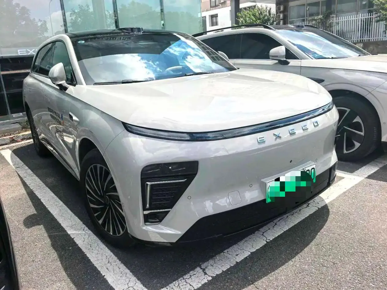 Xingtu 2025 Stelato ET 240 Ultra 4-wheel drive automatic gear 4