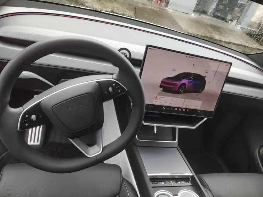 Tesla 2025 Model Y L Long Endurance All-Wheel Drive Automatic Transmission 8