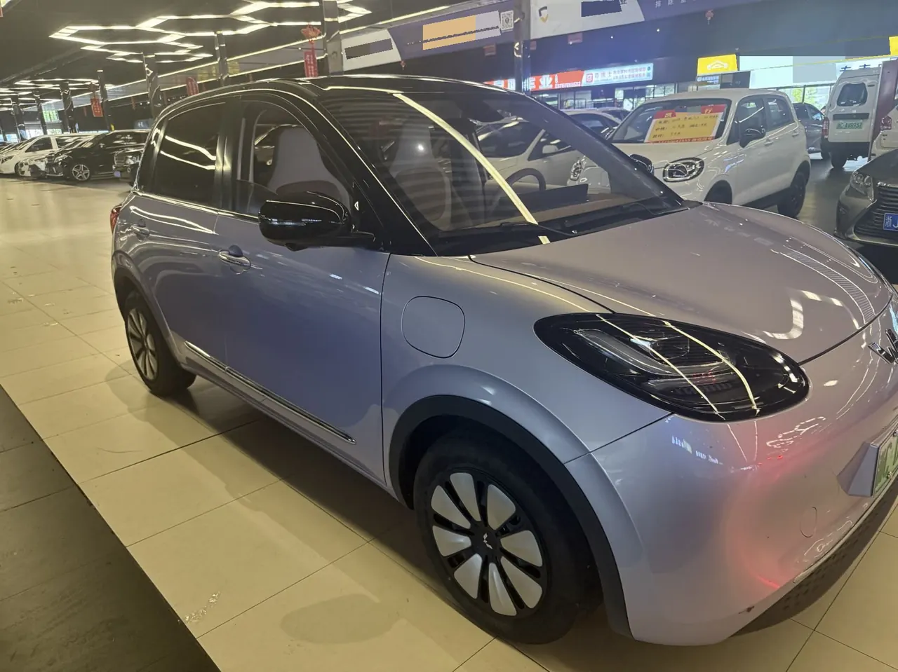 WuLing 2025 Plantronics 410km LingBox Exclusive Automatic Transmission 3