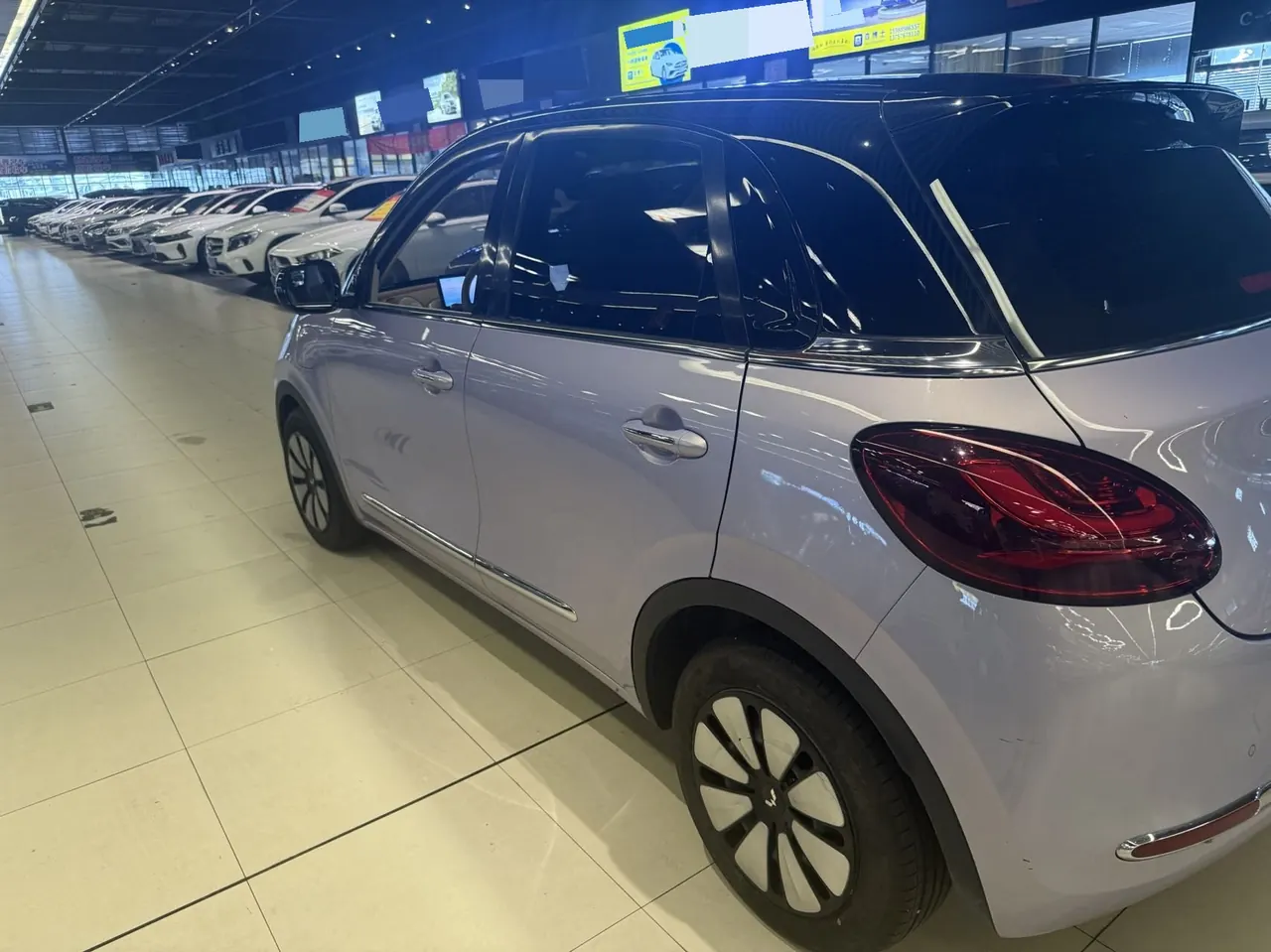 WuLing 2025 Plantronics 410km LingBox Exclusive Automatic Transmission 7