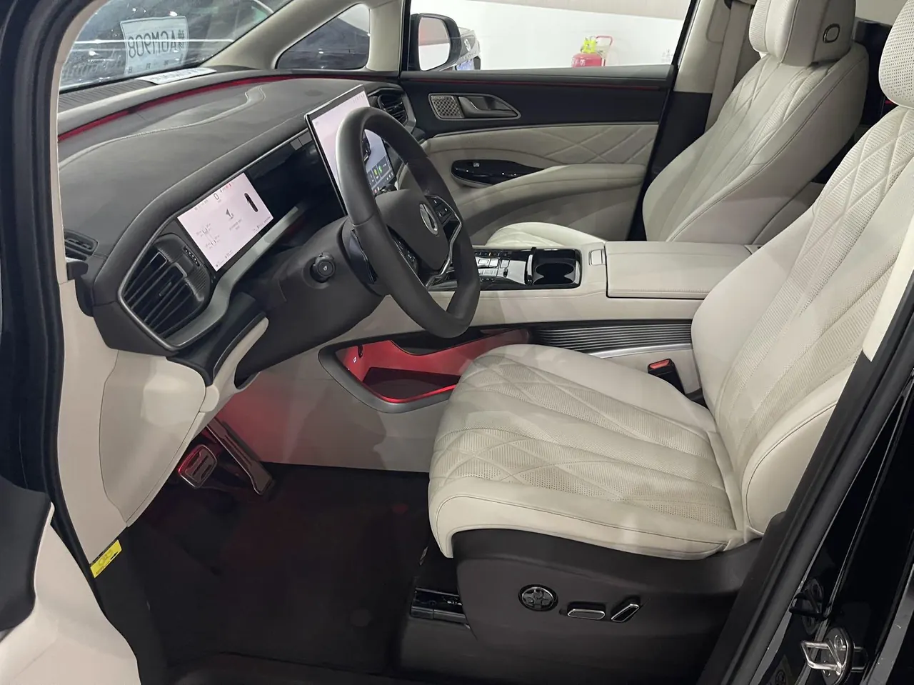 Denza 2025 Denza D9 DM-i 1.5T stepless intelligent driving version 1020 four-wheel drive flagship automatic gear 4