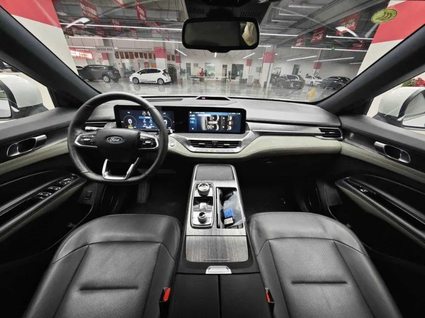 Ford 2025 Lingyu Plug-in 1.5T Zunling PLUS Automatic Gear 5