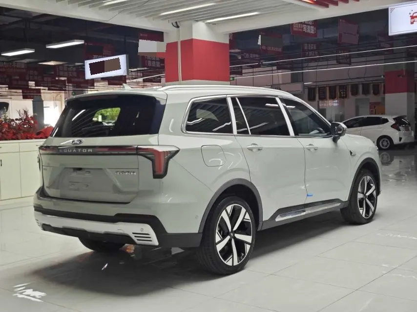 Ford 2025 Lingyu Plug-in 1.5T Zunling PLUS Automatic Gear 7