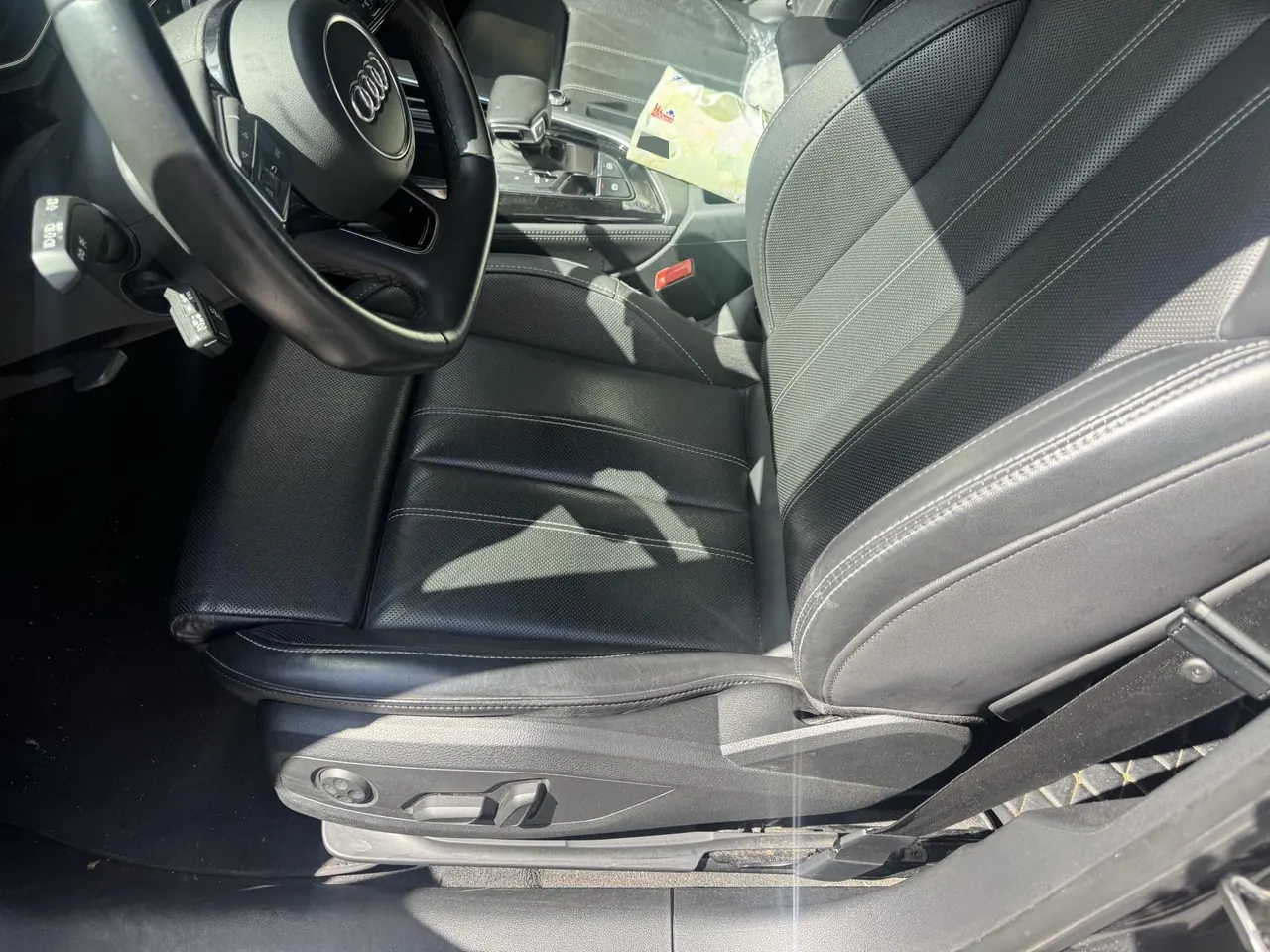Audi 2023 A4L 2.0TFSI 40TFSI Deluxe Dynamic Automatic 4