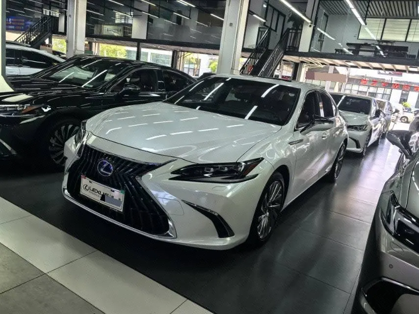 Open image lightbox: Lexus ES (Imported) 2021 ES300h 2.5 Stepless Administrative Edition Automatic Gear