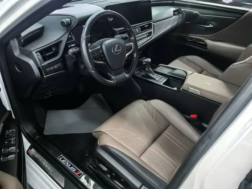 Lexus ES (Imported) 2021 ES300h 2.5 Stepless Administrative Edition Automatic Gear 6