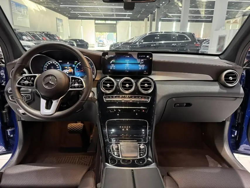 Mercedes Benz 2021 GLC 260 L 4MATIC 2.0T Dynamic Automatic 8