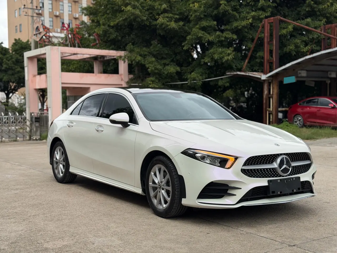 Mercedes Benz Class A 2021 A 200 L 1.3T Dynamic Automatic 3