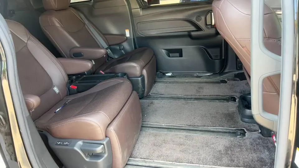 Toyota 2021 Sana 2.5 Stepless Platinum Edition Automatic Transmission 5