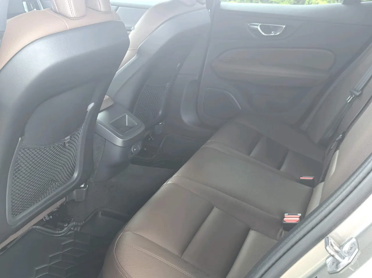 Volvo 2022 S60 48V 2.0T B4 Zhiyuan Deluxe Edition Automatic Gear 7