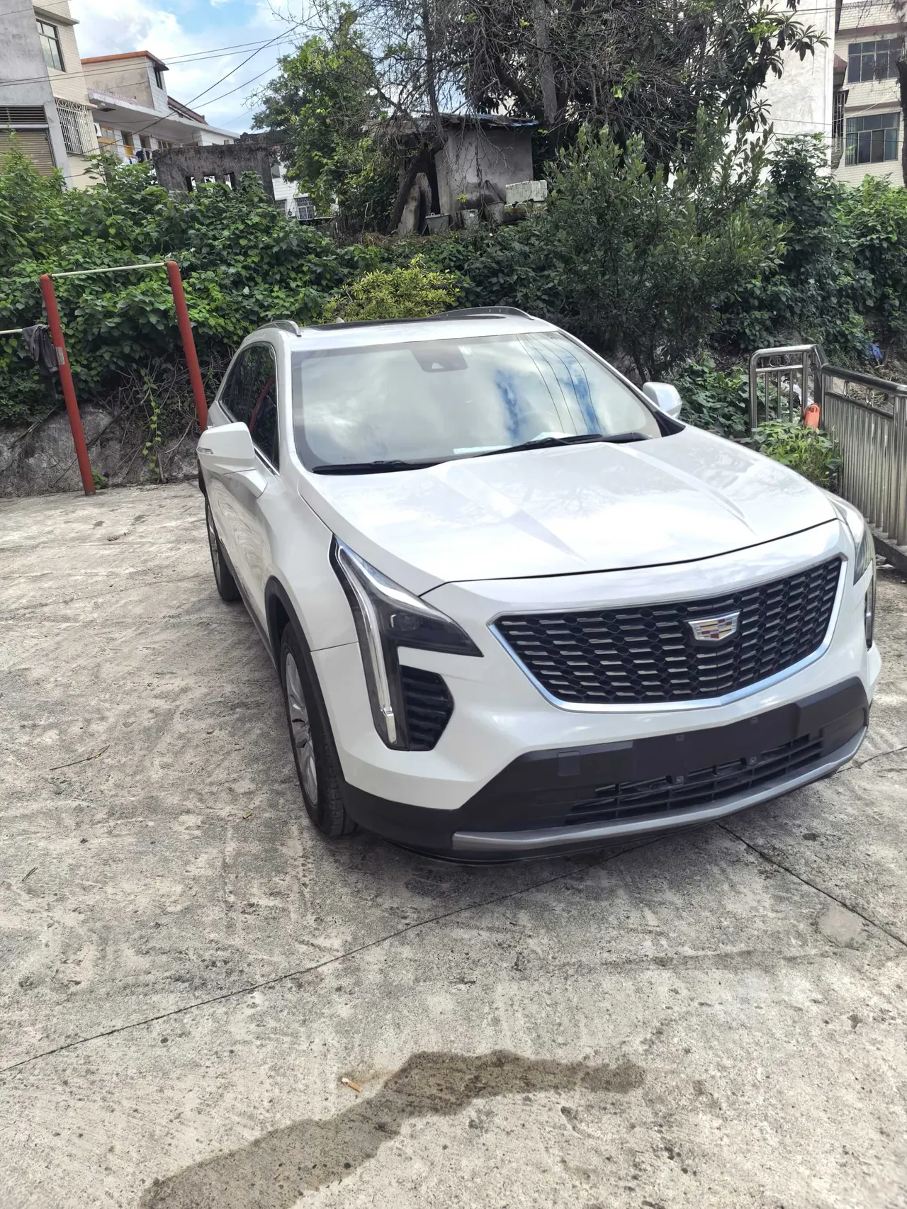 Cadillac 2022 XT4 48V 2.0T 28T two-wheel drive distinguished automatic gear 2