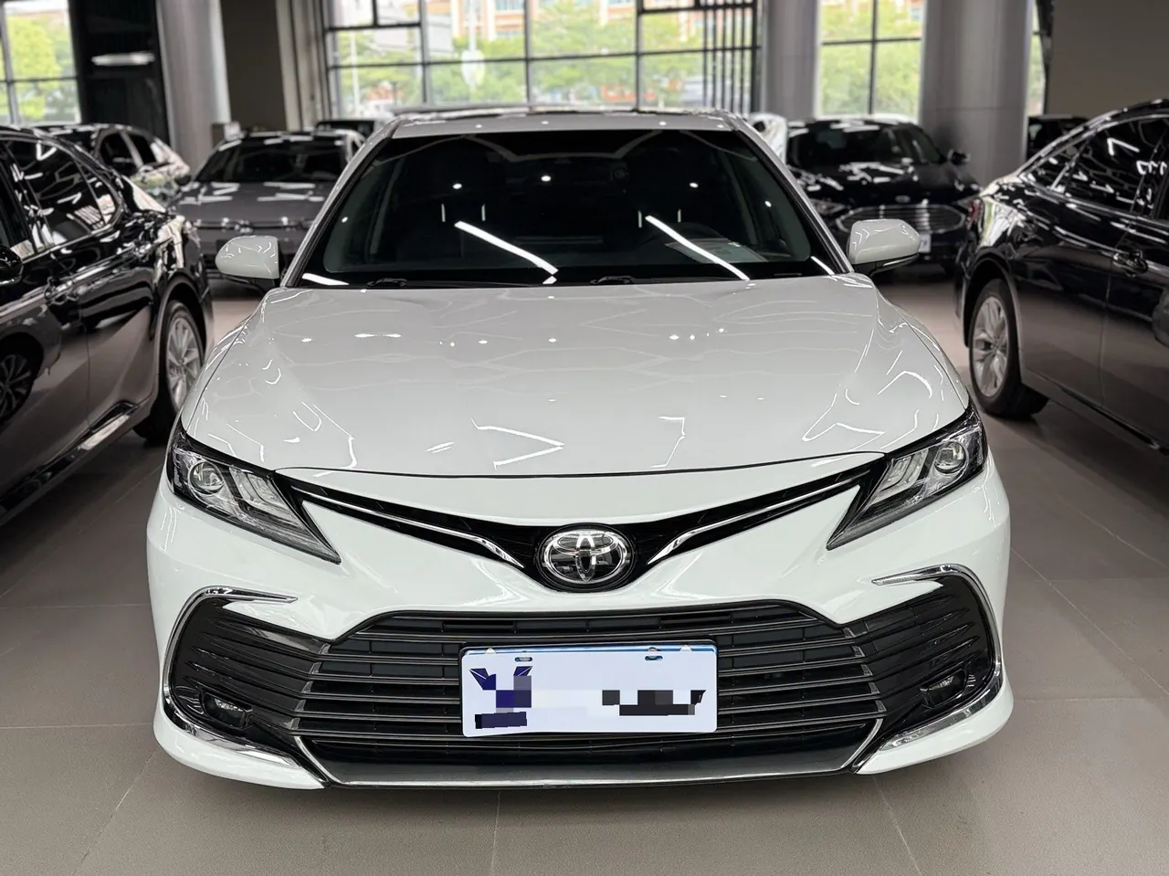 Toyota 2021 Camry 2.0G Stepless Deluxe Edition Automatic Gear 2