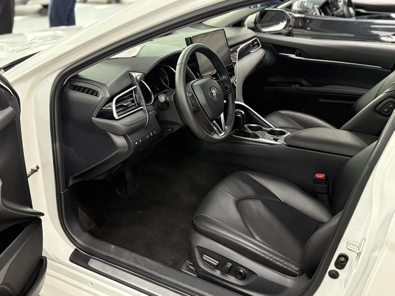 Toyota 2021 Camry 2.0G Stepless Deluxe Edition Automatic Gear 3