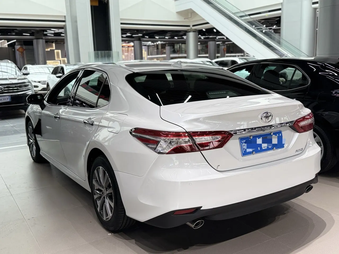 Toyota 2021 Camry 2.0G Stepless Deluxe Edition Automatic Gear 5