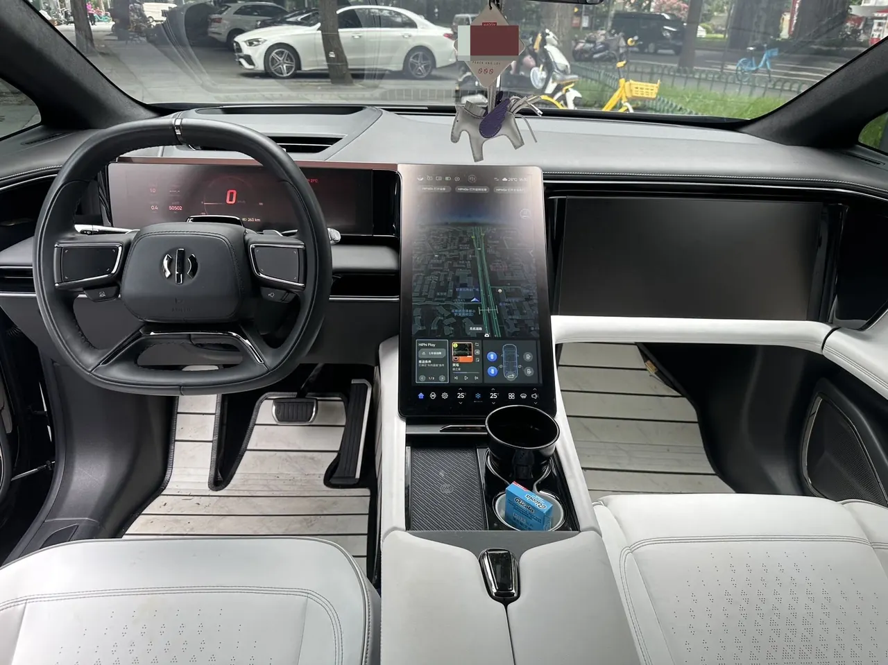 HiPhi 2021 HiPhi X Deluxe 6-seat automatic gear 5