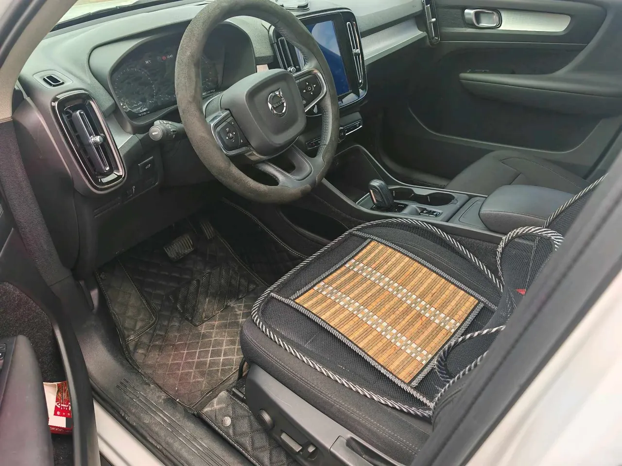 Volvo 2021 XC40 1.5T T3 Smart Fashion Edition Automatic Gear 3