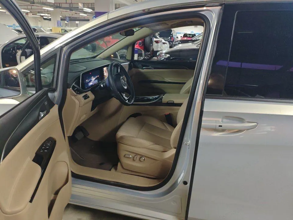 Buick 2025 GL8 Lu Shang 1.5T Premium Edition 7-seat Automatic Gear 5