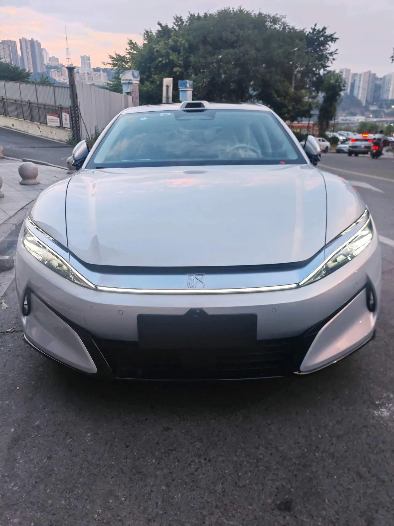 BYD 2025 Han l DM-i 1.5T stepless 200KM laser Radar flagship automatic gear 21